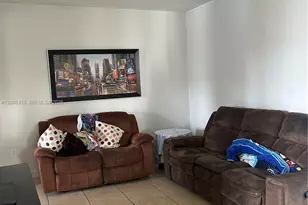 10735 NW 75th St, Doral, FL 33178 - Photo 13