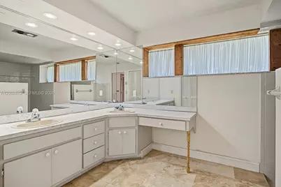 7320 SW 16th St, Plantation, FL 33317 - Photo 23