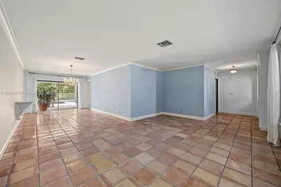 7320 SW 16th St, Plantation, FL 33317 - Photo 13