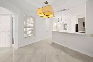 887 W Spinnaker Dr W, Hollywood, FL 33019 - Photo 23