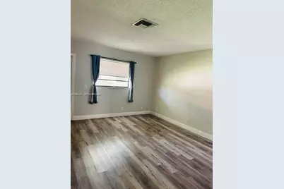3739 SE 15 St #2, Dania Beach, FL 33004 - Photo 9
