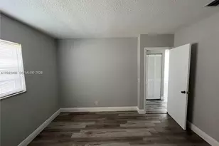 37-39 SE 15th St, Dania Beach, FL 33004 - Photo 11