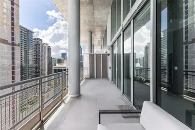 690 SW 1st Ct #PHII12, Miami, FL 33130 - Photo 11