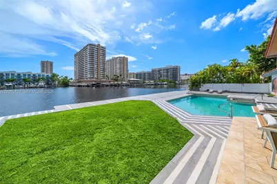 507 Palm Dr, Hallandale Beach, FL 33009 - Photo 5