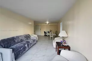 17600 N Bay Rd, Sunny Isles Beach, FL 33160 - Photo 7