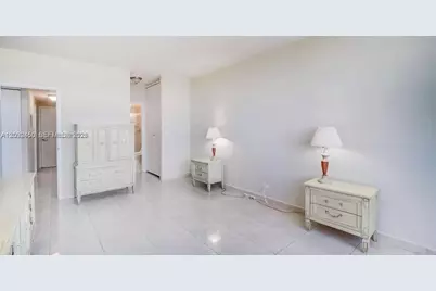 7441 Wayne Ave #6L, Miami Beach, FL 33141 - Photo 9