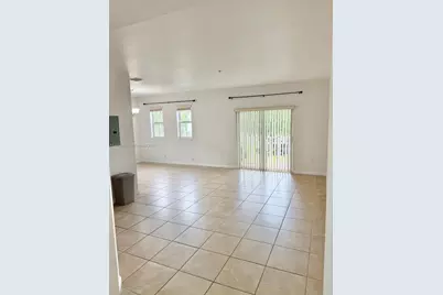 8620 NW 97th Ave #215, Doral, FL 33178 - Photo 3