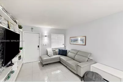5350 W 21st Ct #202, Hialeah, FL 33016 - Photo 13