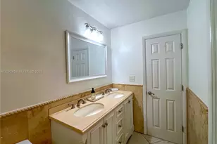 1830 NW 32nd Ct, Oakland Park, FL 33309 - Photo 15