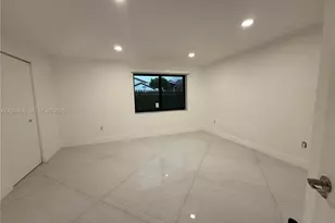 9405 Fontainebleau Blvd, Miami, FL 33172 - Photo 17