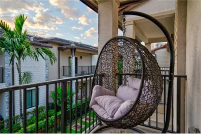 4809 NW 83rd Pkwy, Doral, FL 33166 - Photo 25