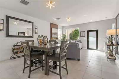 4809 NW 83rd Pkwy, Doral, FL 33166 - Photo 13