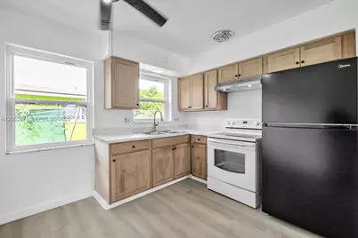 2423 Jeffcott Street #2423, Fort Myers, FL 33901 - Photo 13