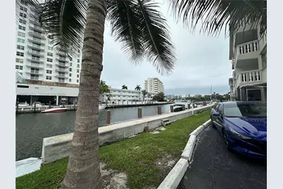 450 Paradise Isle Blvd #102, Hallandale Beach, FL 33009 - Photo 27