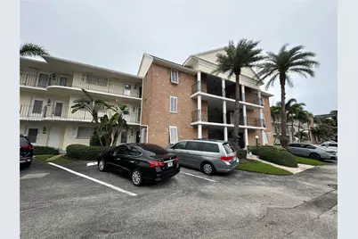 450 Paradise Isle Blvd #102, Hallandale Beach, FL 33009 - Photo 19