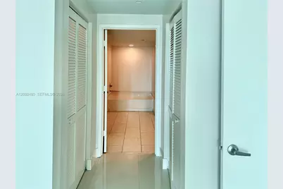 [Address not provided], Miami, FL 33131 - Photo 9