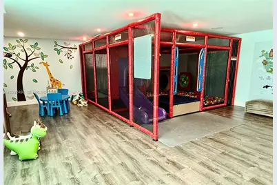 [Address not provided], Miami, FL 33131 - Photo 31