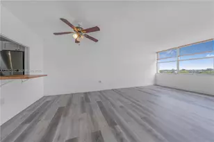 1300 NE Miami Gardens Dr, Miami, FL 33179 - Photo 3