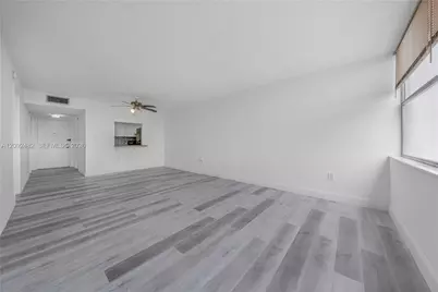 1300 NE Miami Gardens Dr #512E, Miami, FL 33179 - Photo 1