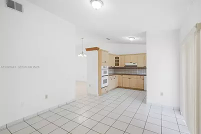 12641 NW 102nd Pl, Hialeah Gardens, FL 33018 - Photo 11
