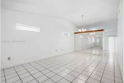 12641 NW 102nd Pl, Hialeah Gardens, FL 33018 - Photo 5
