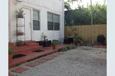 1661 SW 13th St #3, Miami, FL 33145 - Photo 17