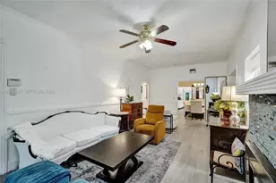 860 NE 127th St, North Miami, FL 33161 - Photo 9