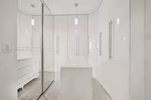 860 NE 127th St, North Miami, FL 33161 - Photo 19
