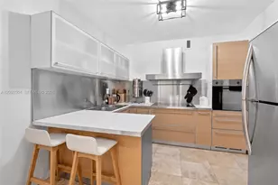 5700 Collins Ave, Miami Beach, FL 33140 - Photo 11