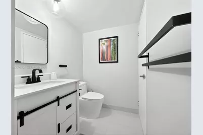 5700 Collins Ave #3M, Miami Beach, FL 33140 - Photo 13