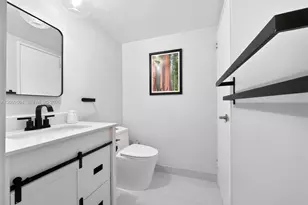 5700 Collins Ave, Miami Beach, FL 33140 - Photo 13