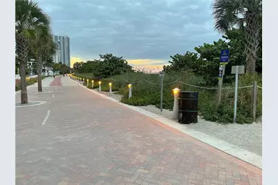 5700 Collins Ave #3M, Miami Beach, FL 33140 - Photo 25