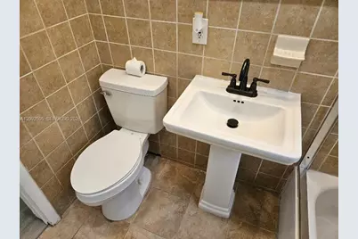2111 Wiley Ct #2111, Hollywood, FL 33020 - Photo 13