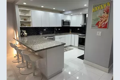6039 Collins Ave #721, Miami Beach, FL 33140 - Photo 21