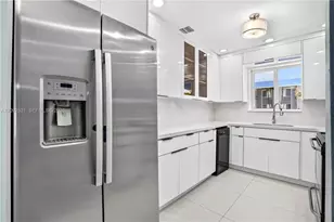 1221 NW 67th St, Miami, FL 33147 - Photo 7
