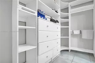 5401 E Collins Ave, Miami Beach, FL 33140 - Photo 27