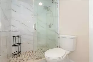 1201 S Ocean Dr, Hollywood, FL 33019 - Photo 37
