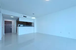 31 SE 5th St, Miami, FL 33131 - Photo 11