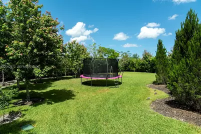 11791 NW 6th Pl, Plantation, FL 33325 - Photo 23