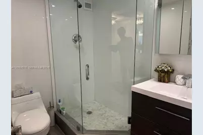 5401 Collins Ave #628, Miami Beach, FL 33140 - Photo 17