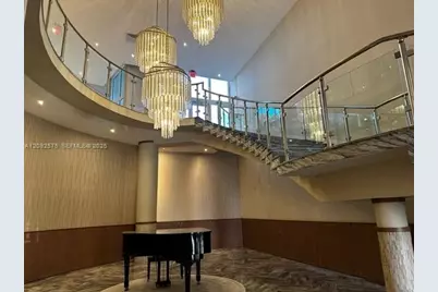 5401 Collins Ave #628, Miami Beach, FL 33140 - Photo 9