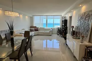 5401 Collins Ave, Miami Beach, FL 33140 - Photo 19