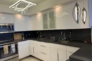 5401 Collins Ave, Miami Beach, FL 33140 - Photo 25
