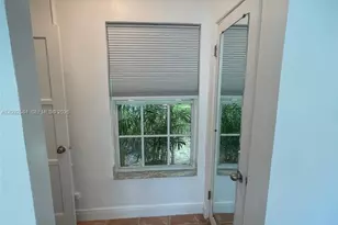 1018 W 47th St, Miami Beach, FL 33140 - Photo 15