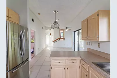 22101 SW 100th Pl, Cutler Bay, FL 33190 - Photo 17