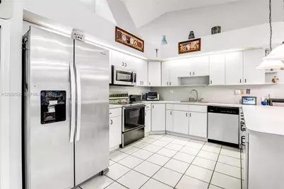 13512 SW 179th St, Miami, FL 33177 - Photo 9