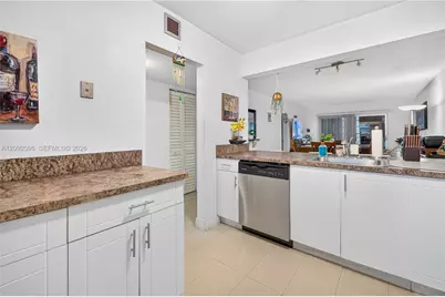 3900 NW 76th Ave #111, Sunrise, FL 33351 - Photo 11