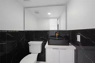 8745 NW 150th Terrace, Miami Lakes, FL 33018 - Photo 17