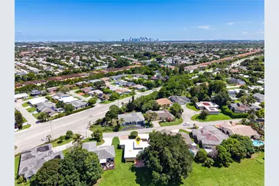 5405 Bayberry Ln, Tamarac, FL 33319 - Photo 25