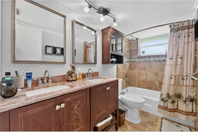 5405 Bayberry Ln, Tamarac, FL 33319 - Photo 13